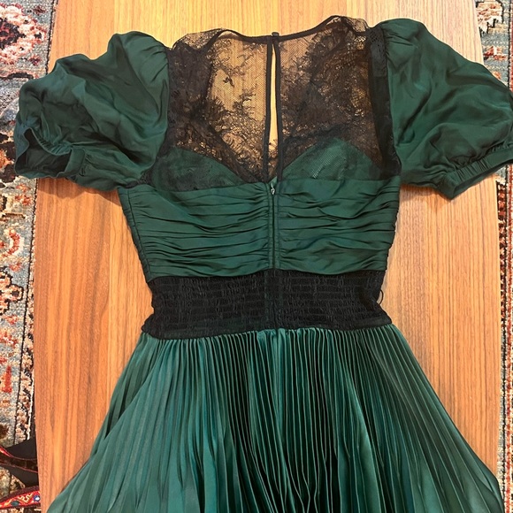 Self-portrait Green Lace Mini dress. like new. Never worn it, too small for me. - Picture 3 of 5